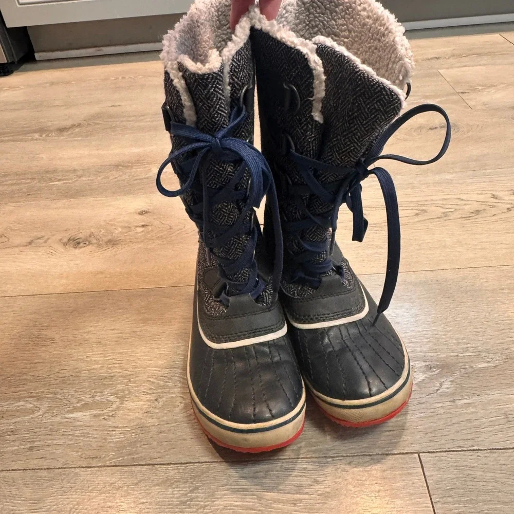 Sorel Tivoli High Nocturnal Winter Snow Boots Waterproof Lined Warm Size 6.5‎